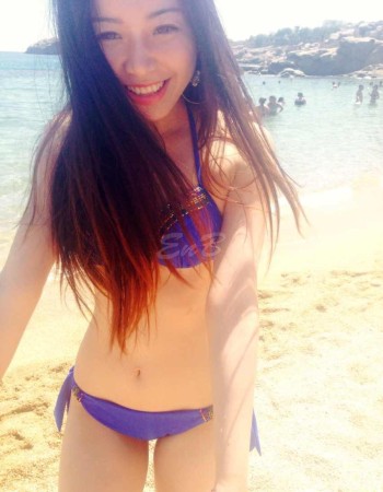 Snow White Sexy Female Escort In Queensland
