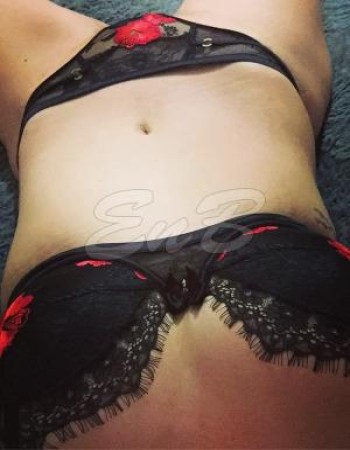Mandi Young Female Escort In Queensland