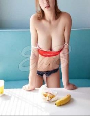 20 Year KYLEE Female Escort In Queensland
