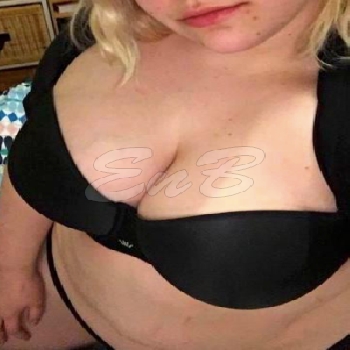 Eden Mature Female Escort In South Australia