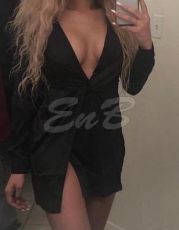 Emily Sexy Female Escort In South Australia
