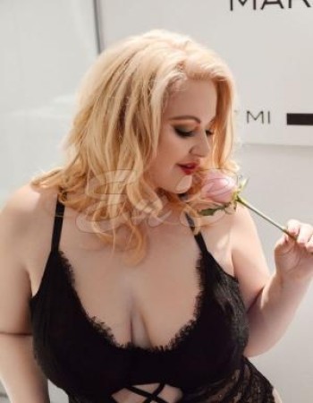 Honey Squeeze Independent Female Escort In South Australia