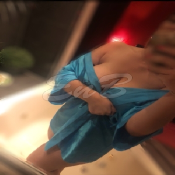 Cleo Mature Female Escort In Western Australia