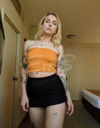 23 Year Curvaceous Australian Escort Carmen IN Perth
