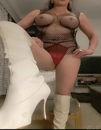 Sydney MILF Independent Female Escort In New South Wales