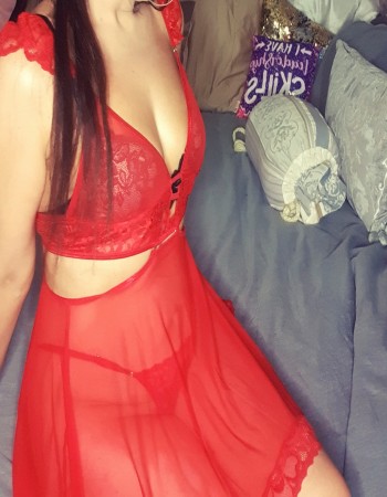 Scarlett  Young Female Escort In Tasmania
